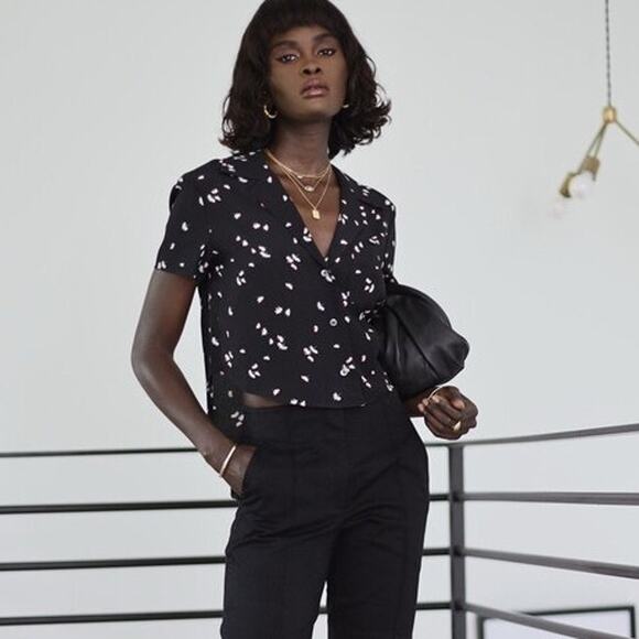 THAKOON Cropped Short Sleeve Shirt Black Daisy Print Button Pocket Small NEW - Picture 1 of 6